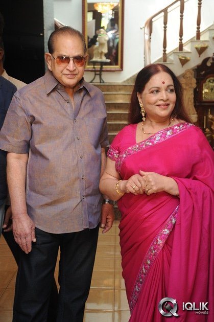 Mosagallaku-Mosagadu-Movie-Fist-Look-Launch